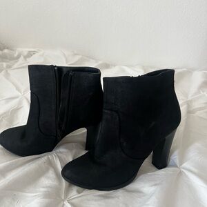 BAMBOO Black Ankle Booties